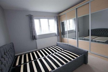 Heathmoor Close, Idle, Bradford, BD10 - Photo 5