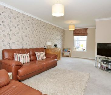 5 bedroom detached house to rent - Photo 1
