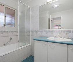 Resort Style Villa Living in the Heart of Buderim - Photo 4