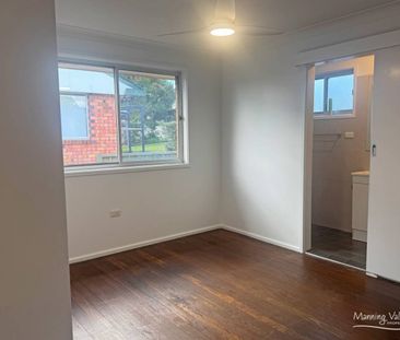 Freshly Updated 3-Bedroom Family Home with Ensuite, Garage & Ample ... - Photo 6
