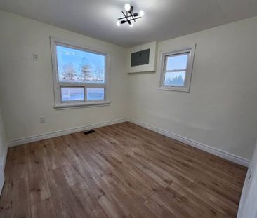 For Lease - 334 Little Avenue, Barrie, Ontario - Photo 6