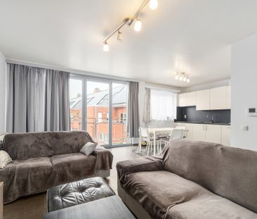 Ruim appartement met 2 slaapkamers & garage te huur in Zele - Foto 2