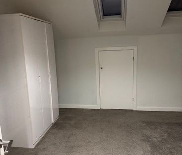 2 Bed Flat, The Old Cornmill, LS18 - Photo 3