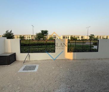 SINGLE ROW | BEST DEAL | BRAND NEW | CORNER UNIT - Photo 1