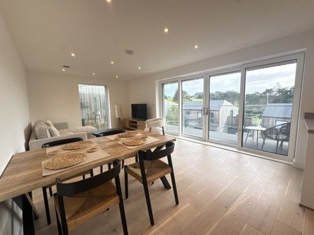 Falmouth, Falmouth, TR11 - Photo 2