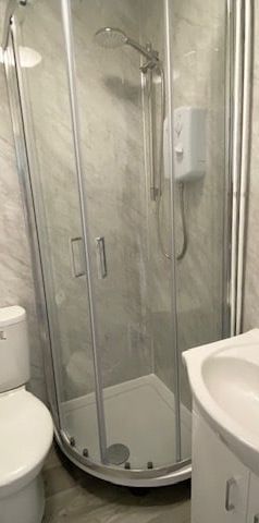 Buckingham Road - Photo 1