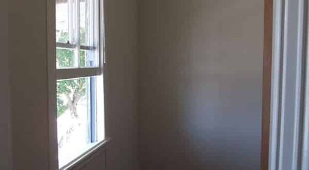 LARGE KINGSLAND 4/5 BEDROOM OPPOSITE EDEN PARK - Photo 2