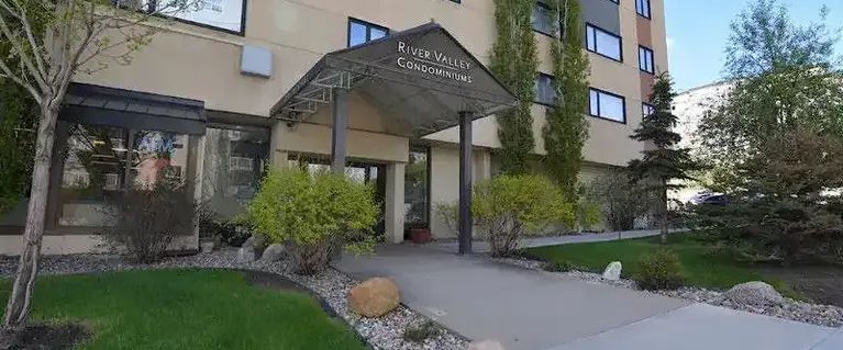 1 bedroom 1bath condo for rent in Downtown including all the utilities | 9710 105 St NW, Edmonton - Photo 1