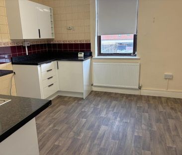 2 bedroom maisonette to rent - Photo 6