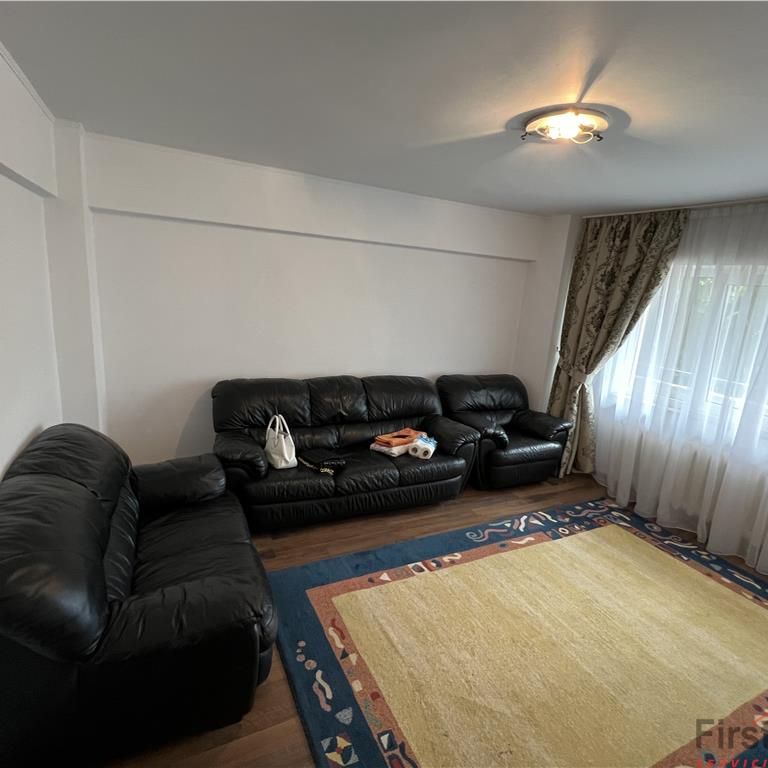 Ap 2 cam,etaj 1, renovat, centrala termica, ultracentral Teatru - Photo 1