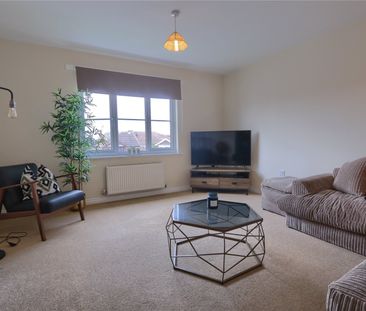 2 bed apartment to rent in Green Lane, Acklam, TS5 - Photo 1