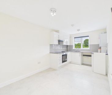 2 bedroom maisonette to rent - Photo 4