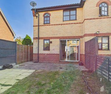 3 bedroom end of terrace house to rent - Photo 4