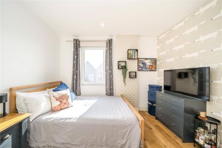 3 bedroom apartment to rent - Photo 5