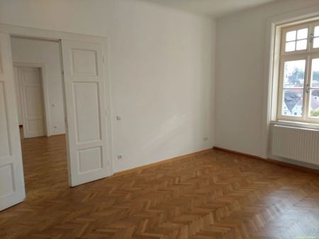 Traumhaft - Altbauflair - 5 Zimmer 166m² Wohnung mit kleiner Loggia in Steyr - nahe Zentrum - Photo 4
