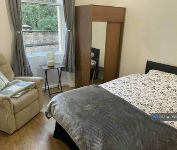 2 bedroom flat to rent - Photo 6