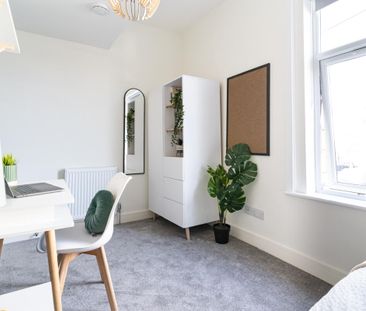 Cleveland #54 - Photo 6