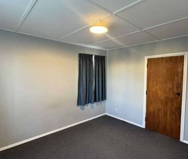 THREE BEDROOM IN PRIME LOCATION - Photo 1