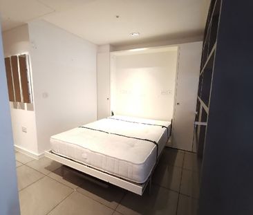 1 bedroom property to rent - Photo 4