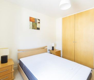 1 Bed Flat - Photo 4