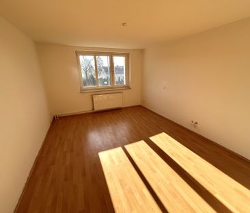 Charmante 3-Raum-Wohnung in Stadtfeld West - Foto 1