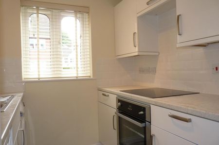 1 bedroom ground floor flat to rent - Photo 3