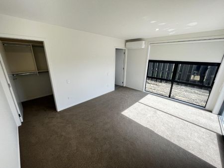 Stunning Home - Photo 3