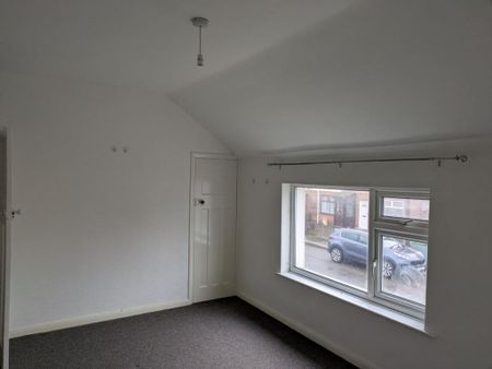2 bedroom terraced house to rent - Photo 3