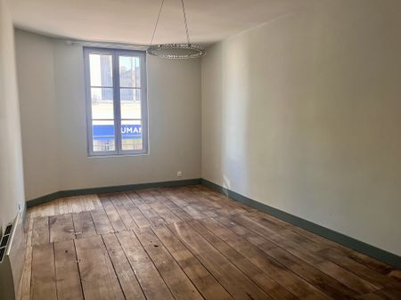 Location Appartement 2 pièces 50m² ANGOULEME 16000 - Photo 2