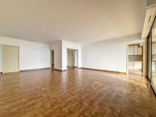 Location Appartement 5 pièces 142m² AJACCIO 20000 - Photo 1