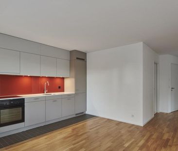 Living in a vibrant neighborhood - Foto 6