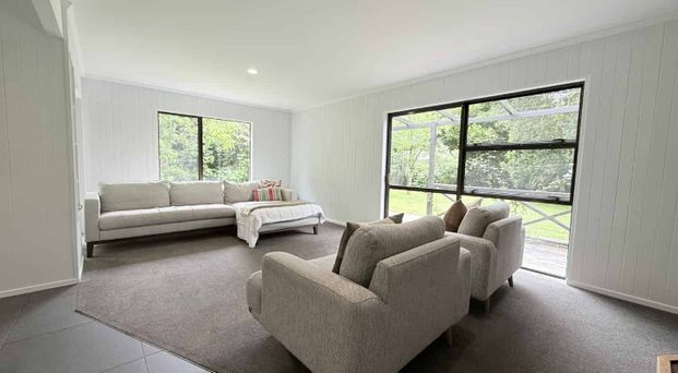 Spacious 4-Bedroom Home with Pool and Fantastic Outdoor Living - Photo 1