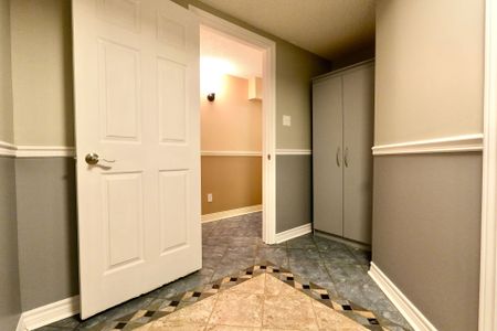 For Lease - 1627 Logandale Drive, Mississauga, Ontario - Photo 2