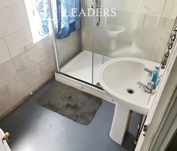 1 bedroom room to rent Bramley Road, Leicester, LE3 - Photo 4