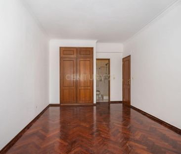 Amora, Setúbal Municipality - Photo 4