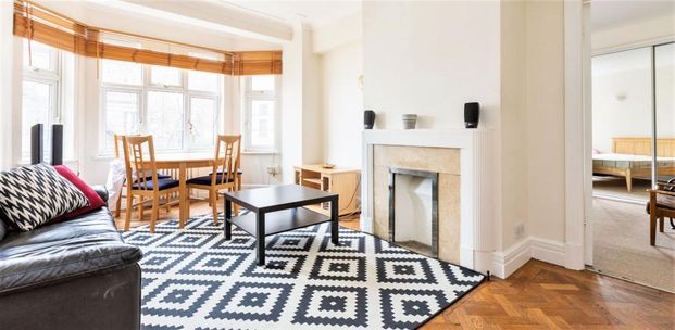 Modern Apartment - Photo 1