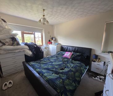 3 bedroom detached house to rent - Photo 3