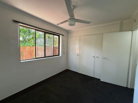 2 Bedroom unit in Auchenflower - Photo 5