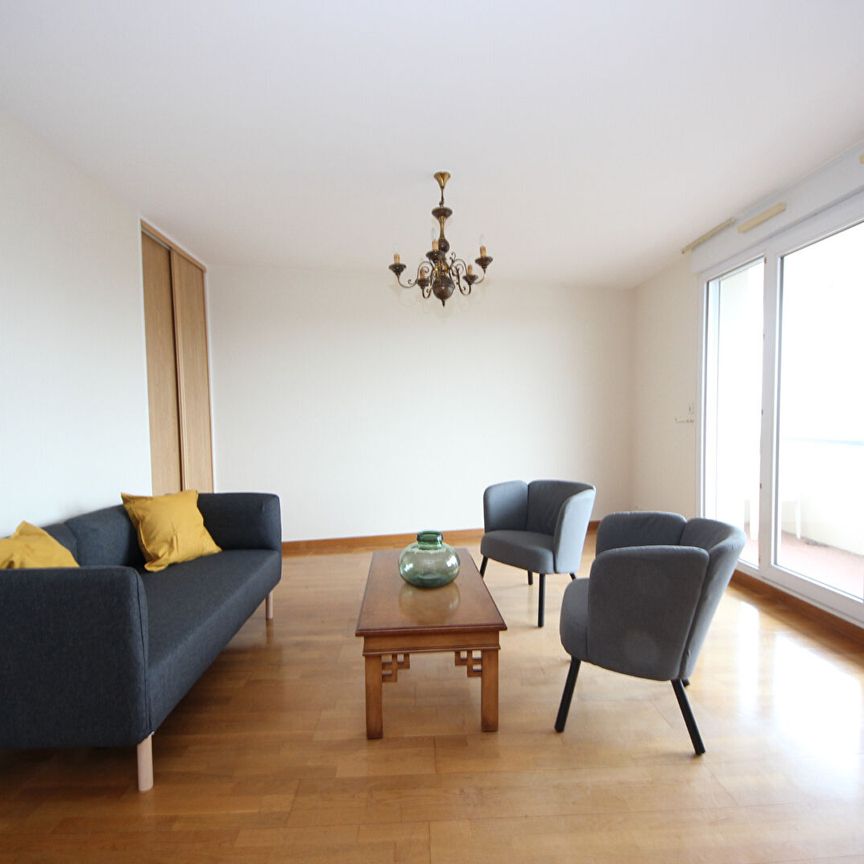 Location Appartement 3 pièces 75m² - Photo 1