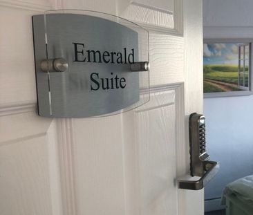 Ringwood Rd Citrine Suite - Photo 6