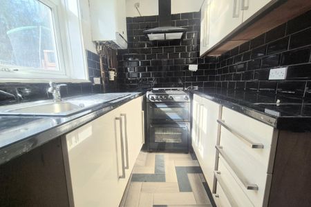 Newstead Grove - Photo 5