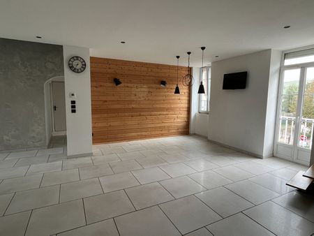 Location Appartement 5 pièces 132m² - Photo 2