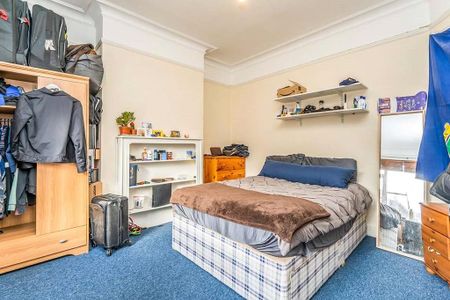 5 bedroom terraced house to rent - Photo 2