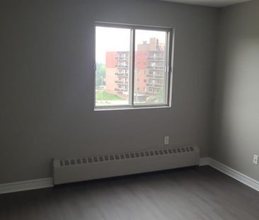 apartments at 1 Humber Court - Photo 2