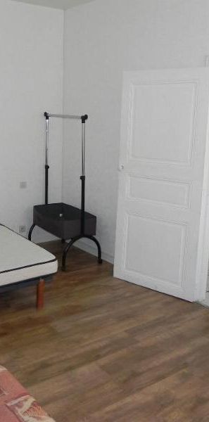 Location Appartement 2 pièces 30m² MILLAU 12100 - Photo 1