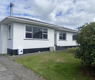 123R Pembroke Road, Stratford - Photo 1