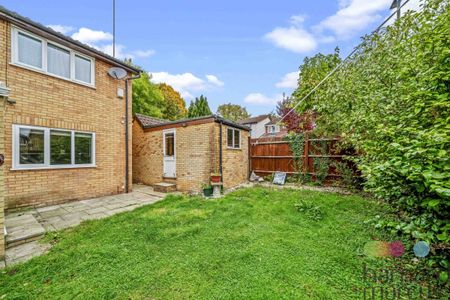 Marshalls Close, LONDON - Photo 3