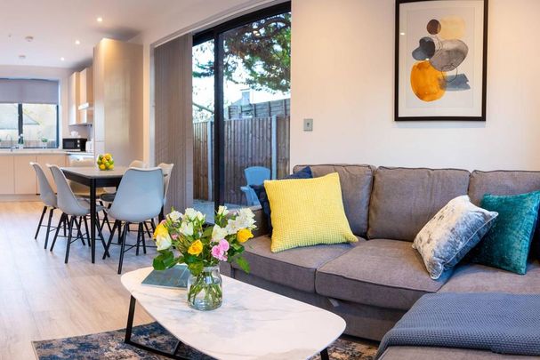 3 bedroom semi-detached house to rent - Photo 1