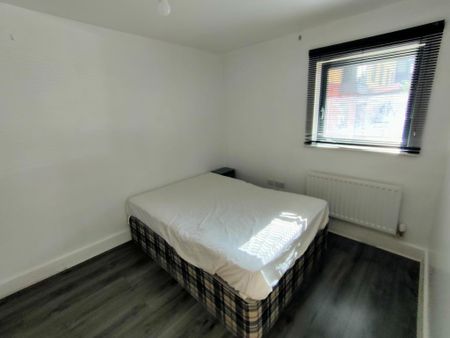 2 bedroom detached house to rent - Photo 2