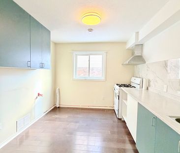 For Lease - 41 Broadbridge Drive Unit# 01, Toronto, Ontario - Photo 3